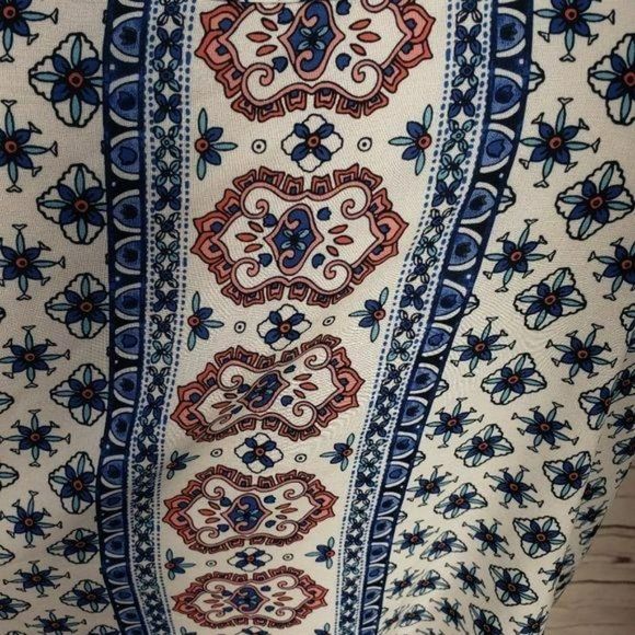 Time And Tru Women's‎ White Medallion Print Sleeve Blouse Tank Top Size XXL - Picture 3 of 10